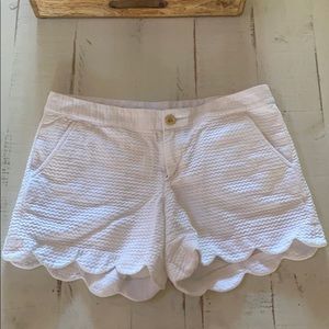 Lilly Pulitzer white buttercup shorts